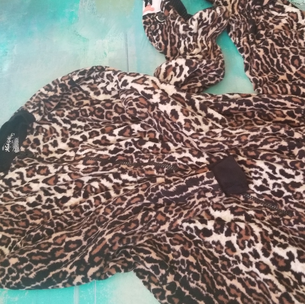 onesie pijamas size s-m